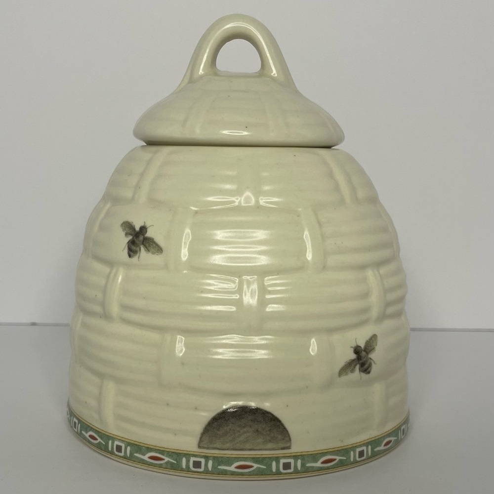 Pfaltzgraff Naturewood Ceramic BeeHive Honey Pot